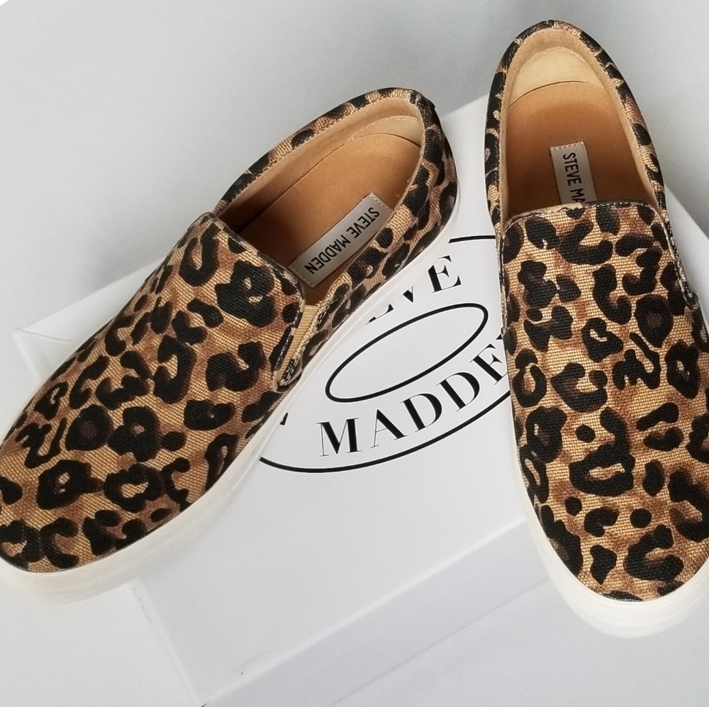 STEVE MADDEN Gills Leopard Platform Sneaker